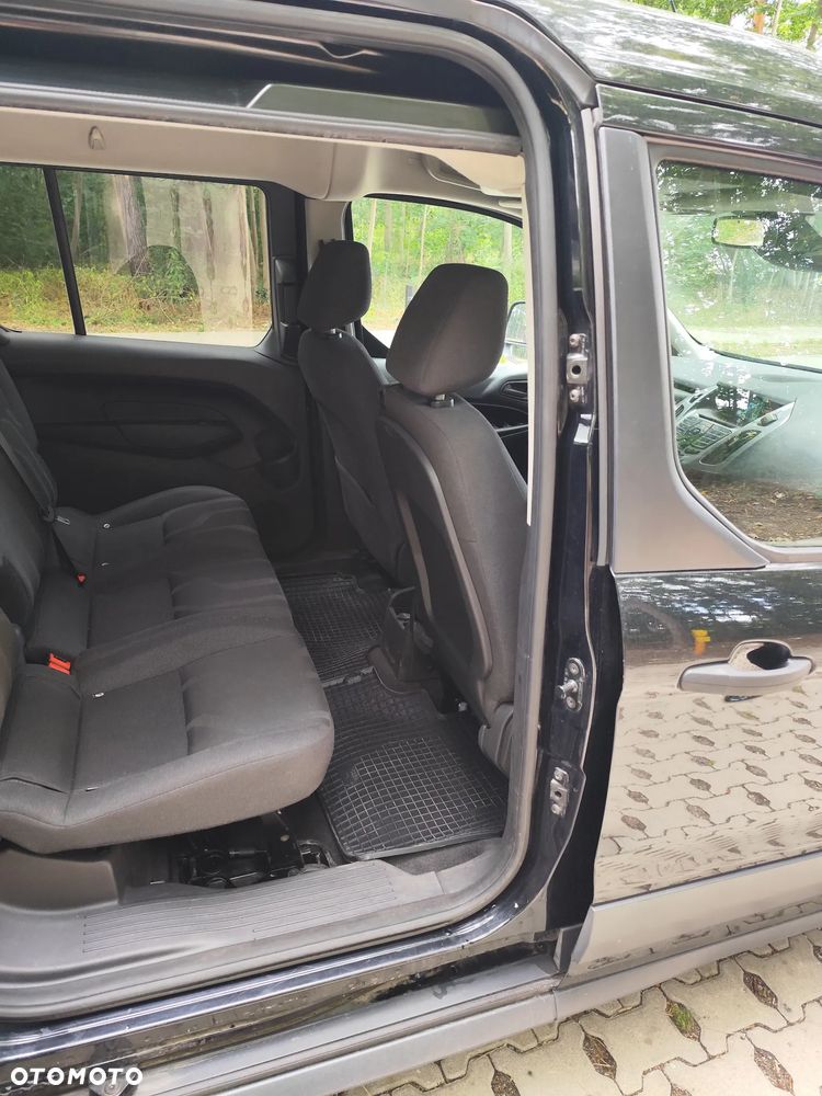 Ford Tourneo Connect Grand - 11