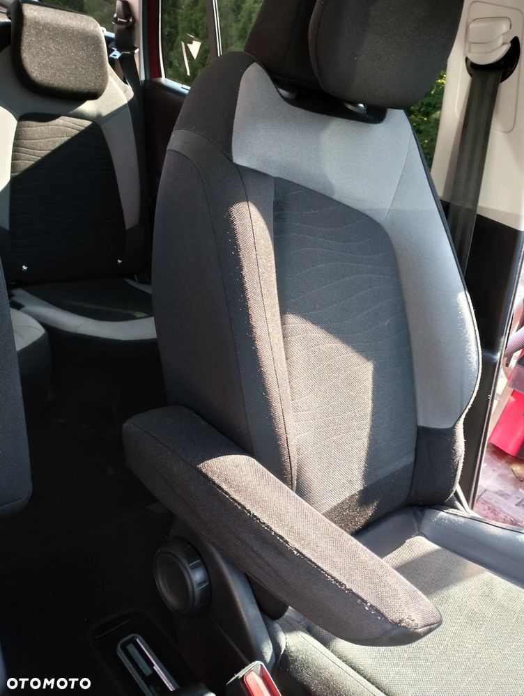 Citroën C4 Picasso - 22