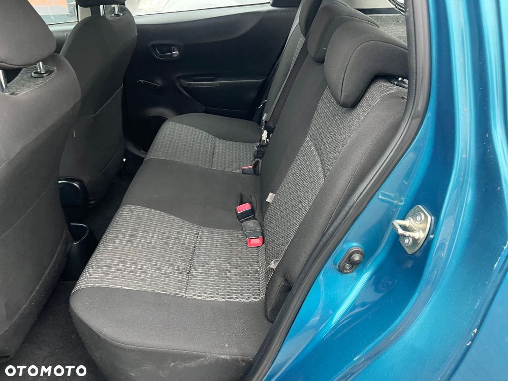 Toyota Yaris - 10