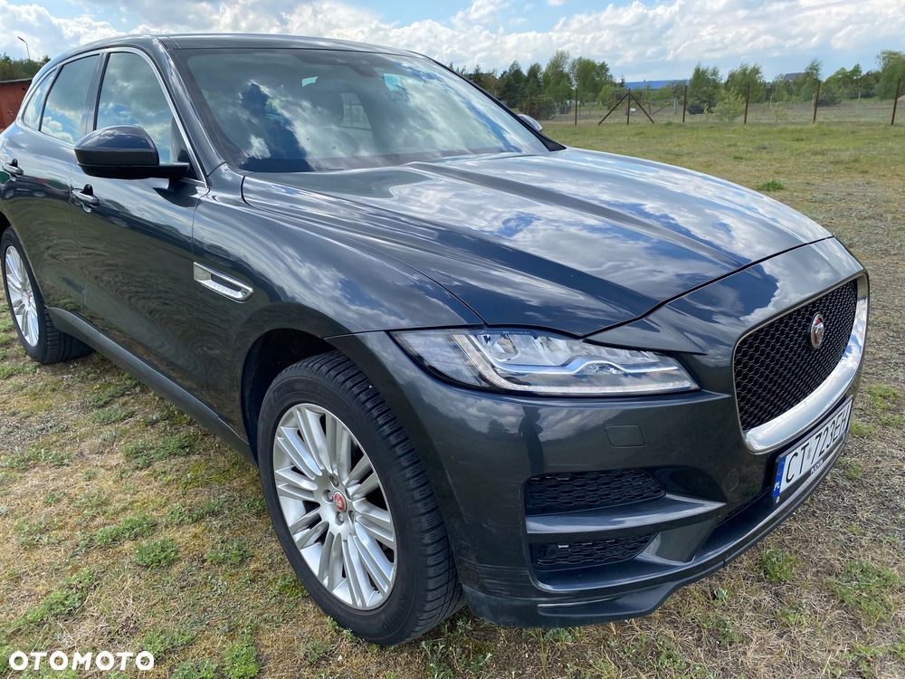 Jaguar F-Pace