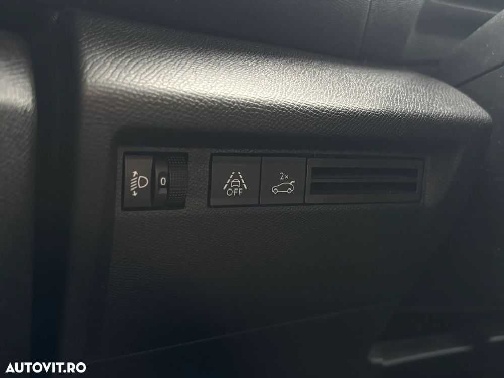 Citroën C4X 1.2 PureTech S&S EAT8 Feel - 26