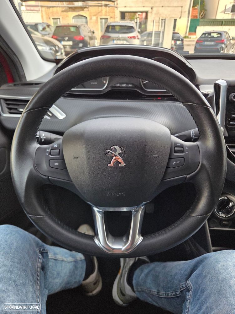 Peugeot 2008 1.5 BlueHDi Style - 20