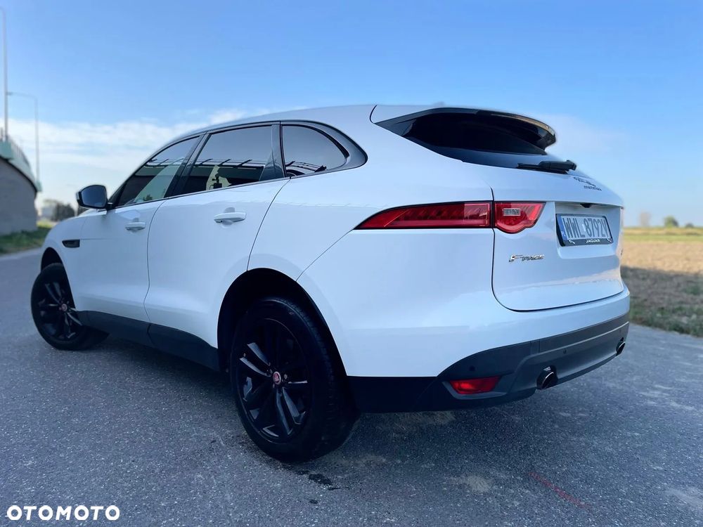 Jaguar F-Pace 25t AWD Prestige - 14