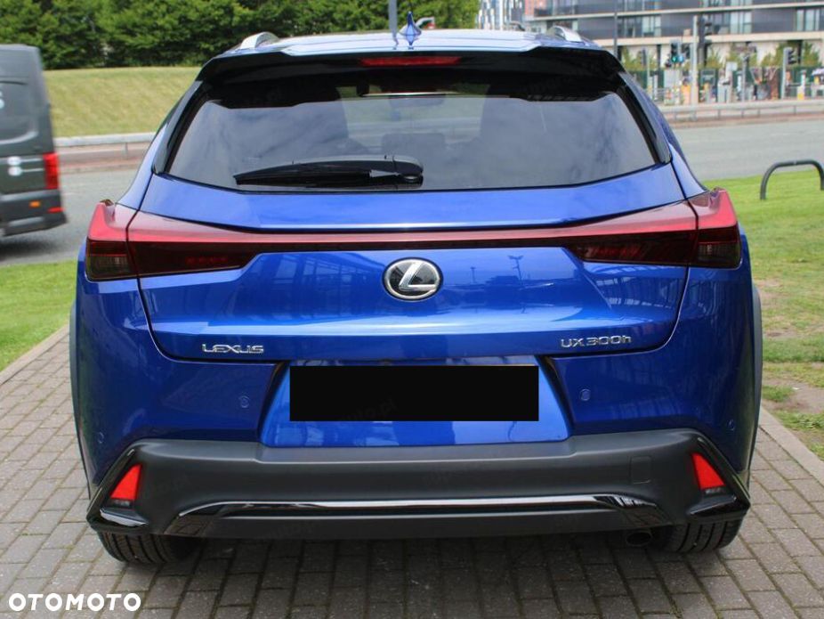 Lexus UX - 6
