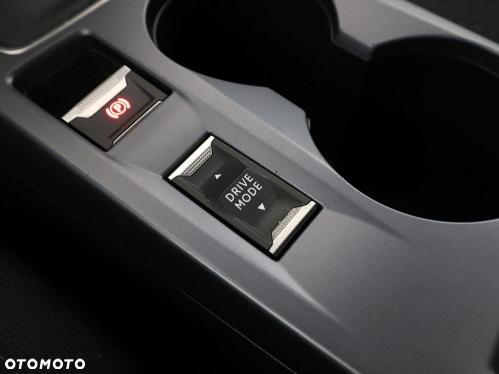 Peugeot 2008 1.5 BlueHDi Allure - 30