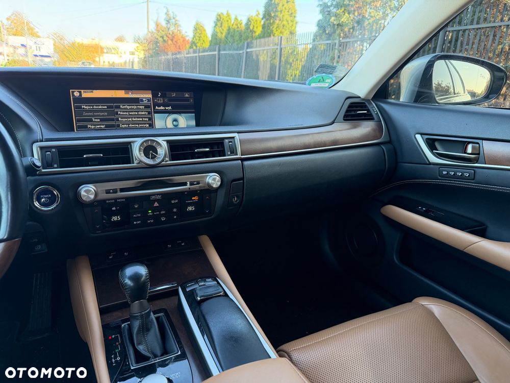 Lexus GS - 12
