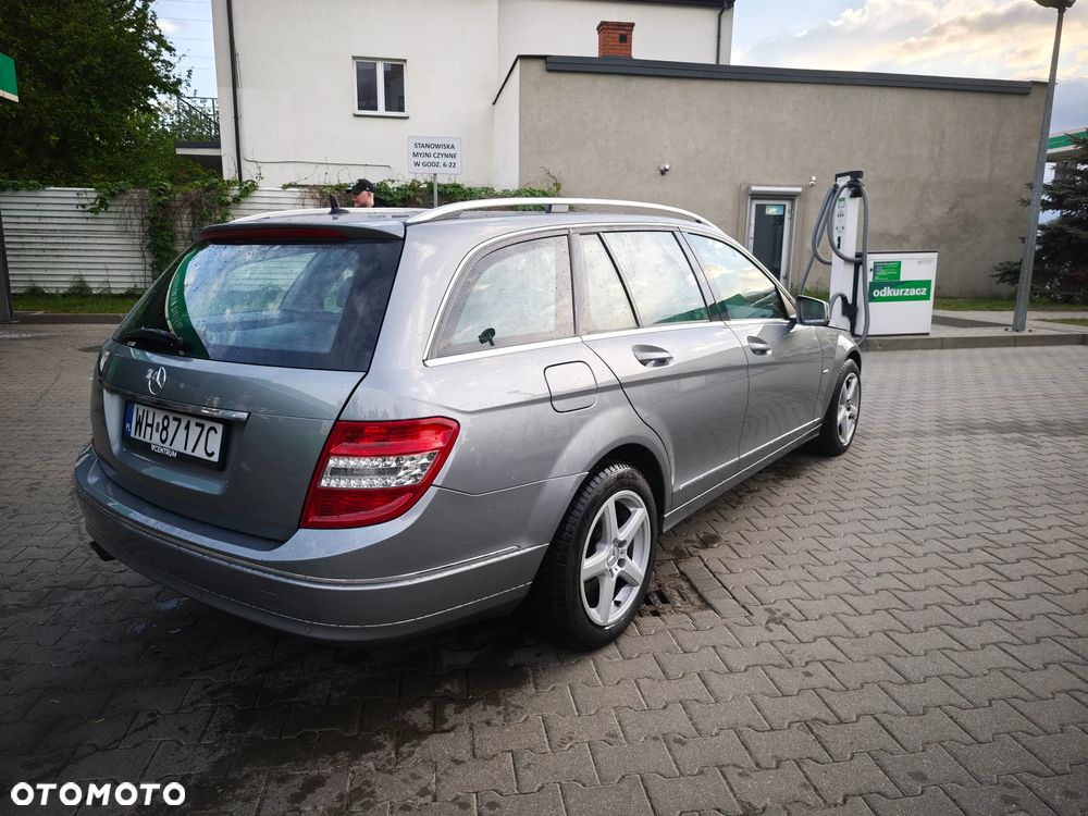 Mercedes-Benz Klasa C 250 CDI DPF Automatik BlueEFFICIENCY Avantgarde - 2