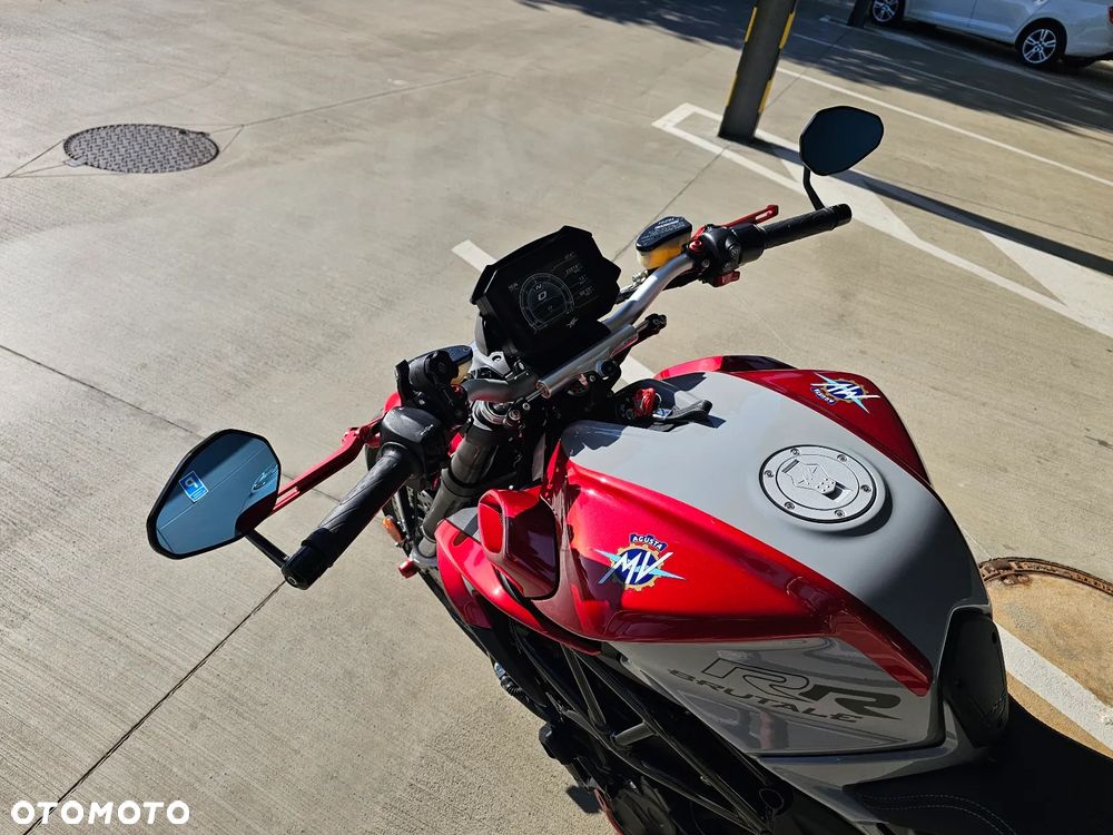 MV AGUSTA Brutale - 11