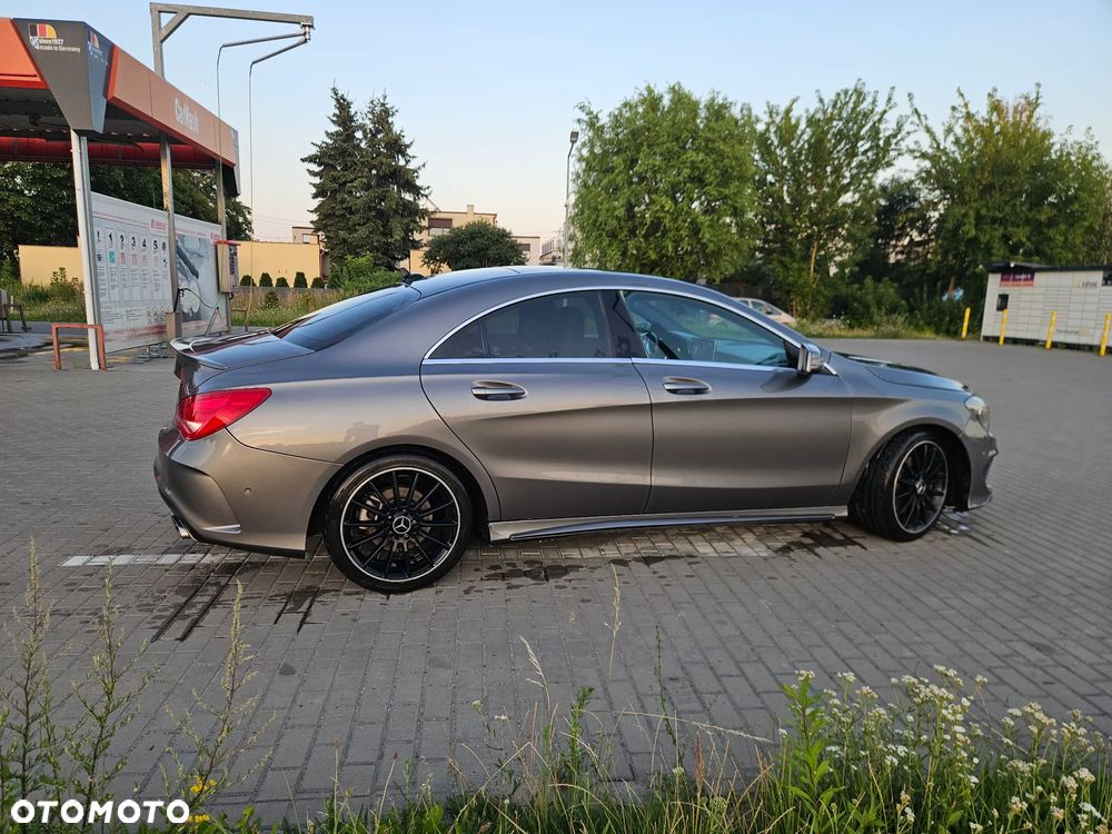 Mercedes-Benz CLA 250 7G-DCT - 8