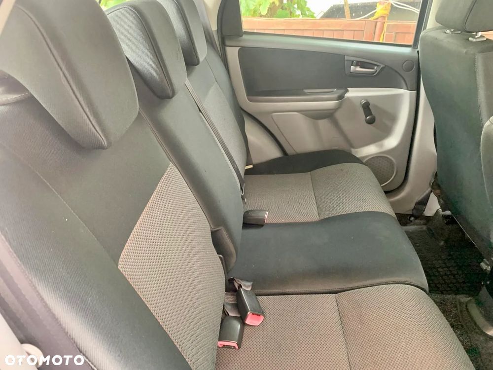 Suzuki SX4 1.6 DDiS Comfort - 9