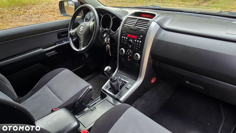 Suzuki Grand Vitara 1.6 - 18