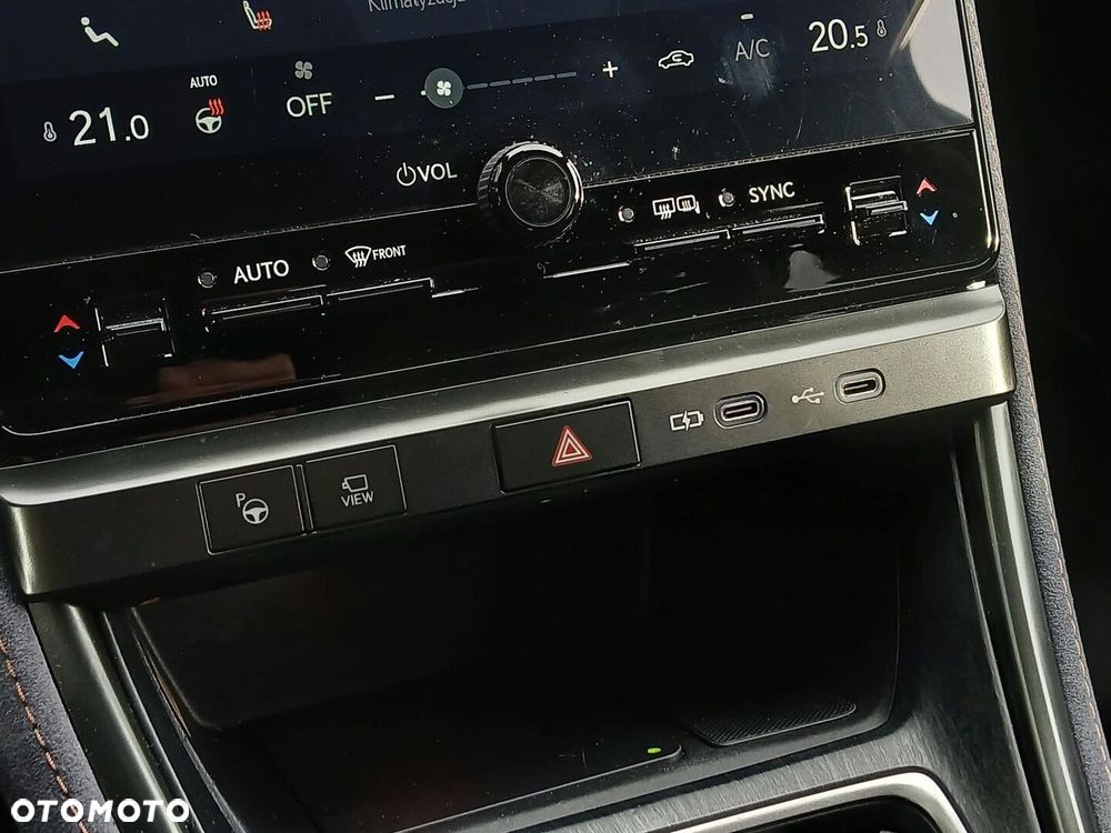 Lexus LBX 1.5 Hybrid Cool AWD - 26