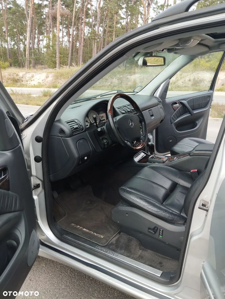 Mercedes-Benz ML 55 AMG - 22