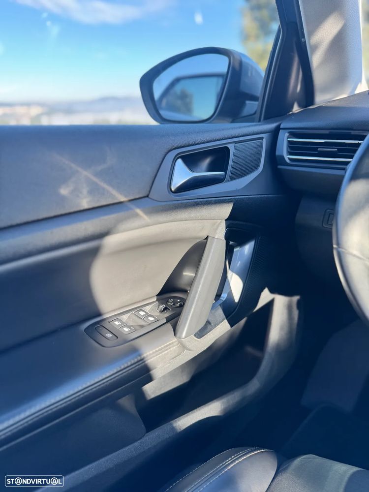 Peugeot 308 SW e-HDi 115 Stop & Start Allure - 17