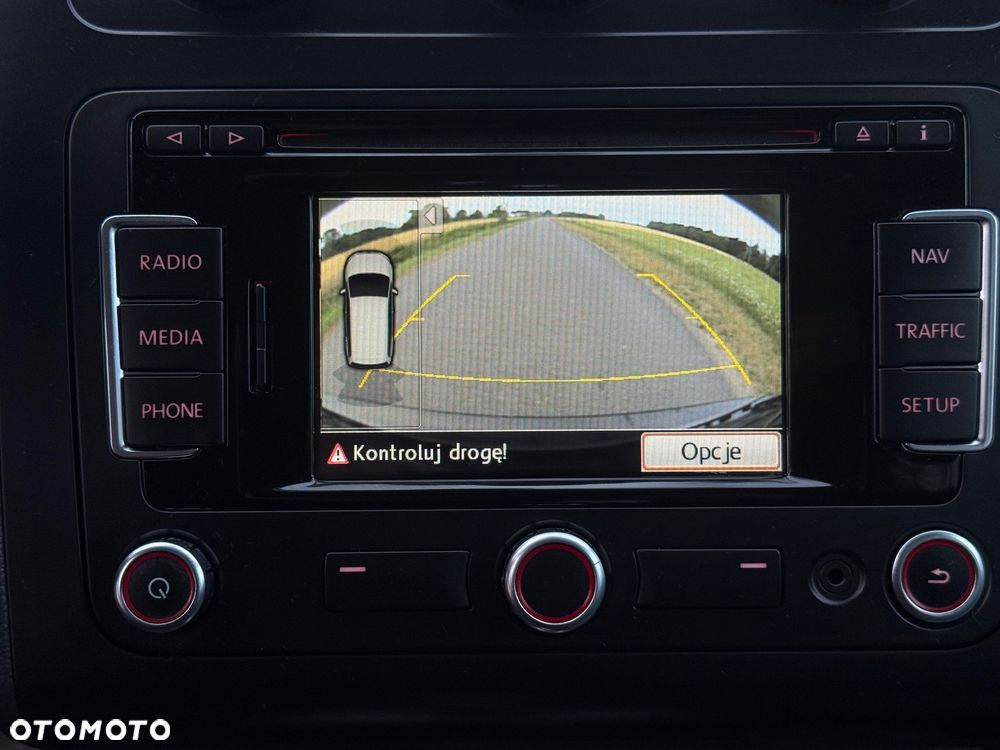 Volkswagen Touran - 26
