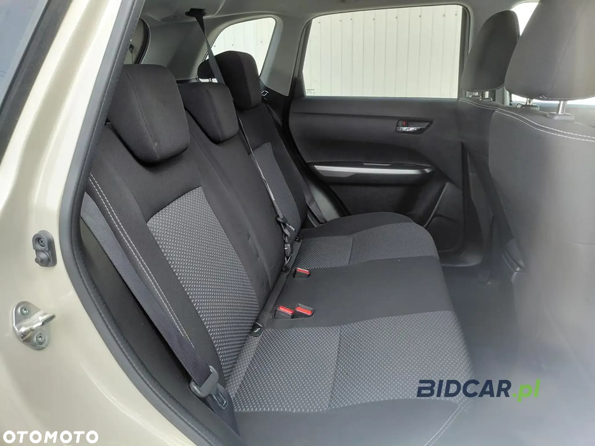 Suzuki Vitara 1.4 Boosterjet Premium 2WD - 17