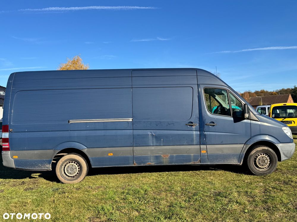 Mercedes-Benz Sprinter - 5