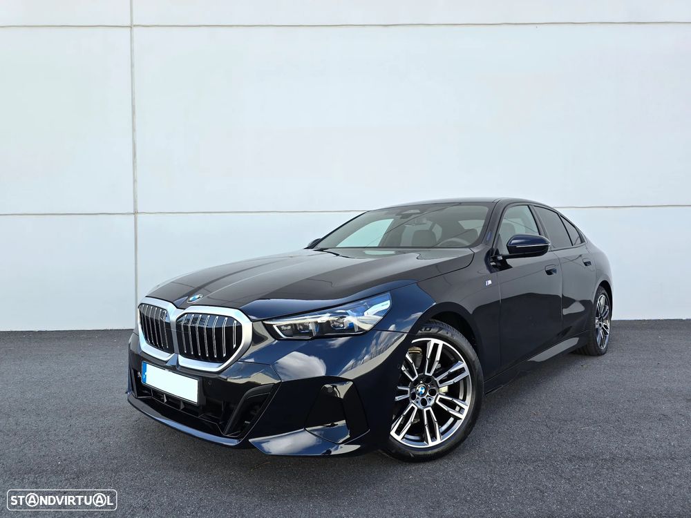 BMW 520 d Pack Desportivo M - 1