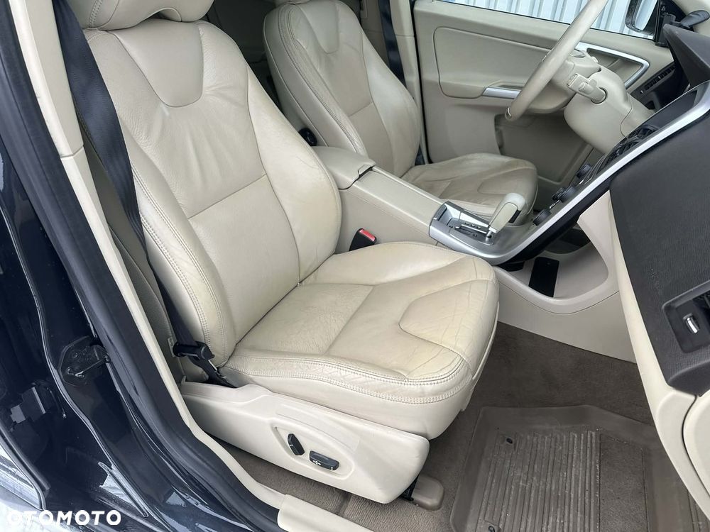 Volvo XC 60 - 21