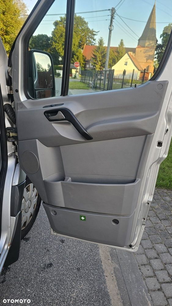 Mercedes-Benz Sprinter - 29