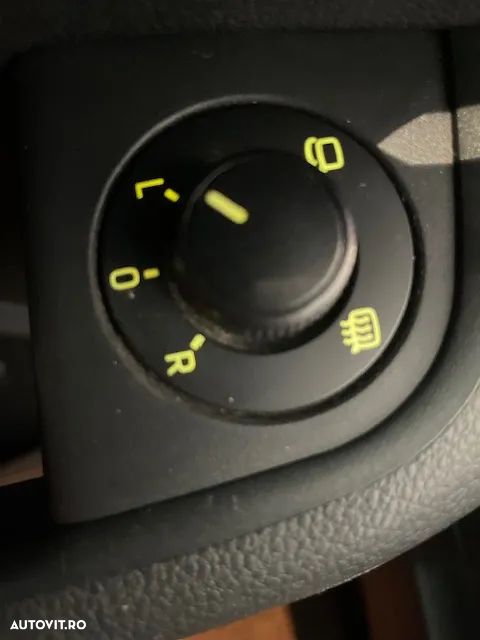 Skoda Octavia Combi Diesel 2.0 TDI DSG RS - 27