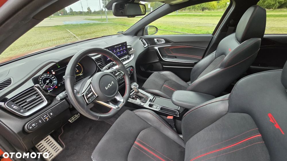 Kia Ceed 1.6 T-GDI GT DCT - 18