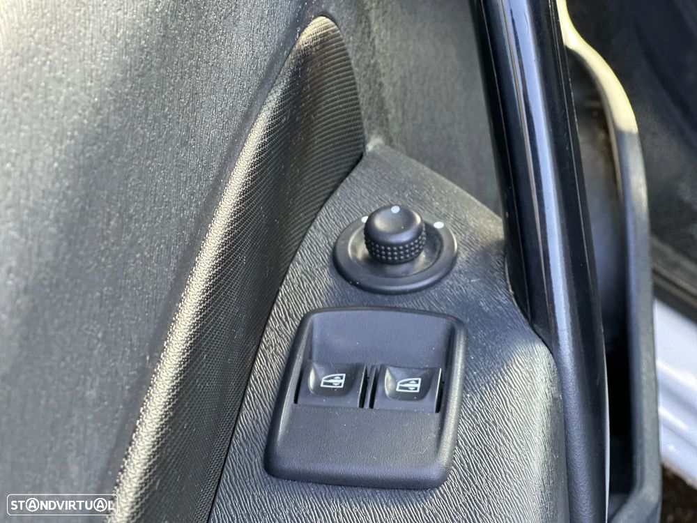 Renault KANGOO 1.5 DCI 3 LUGARES C/ AC - 12