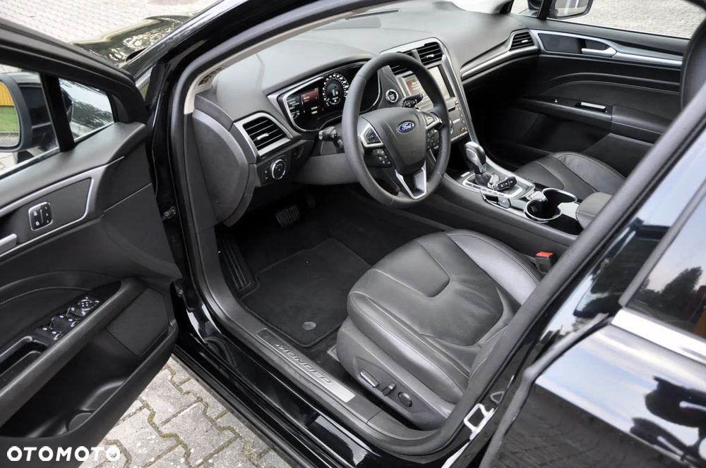 Ford Mondeo 2.0 TDCi Titanium PowerShift - 17