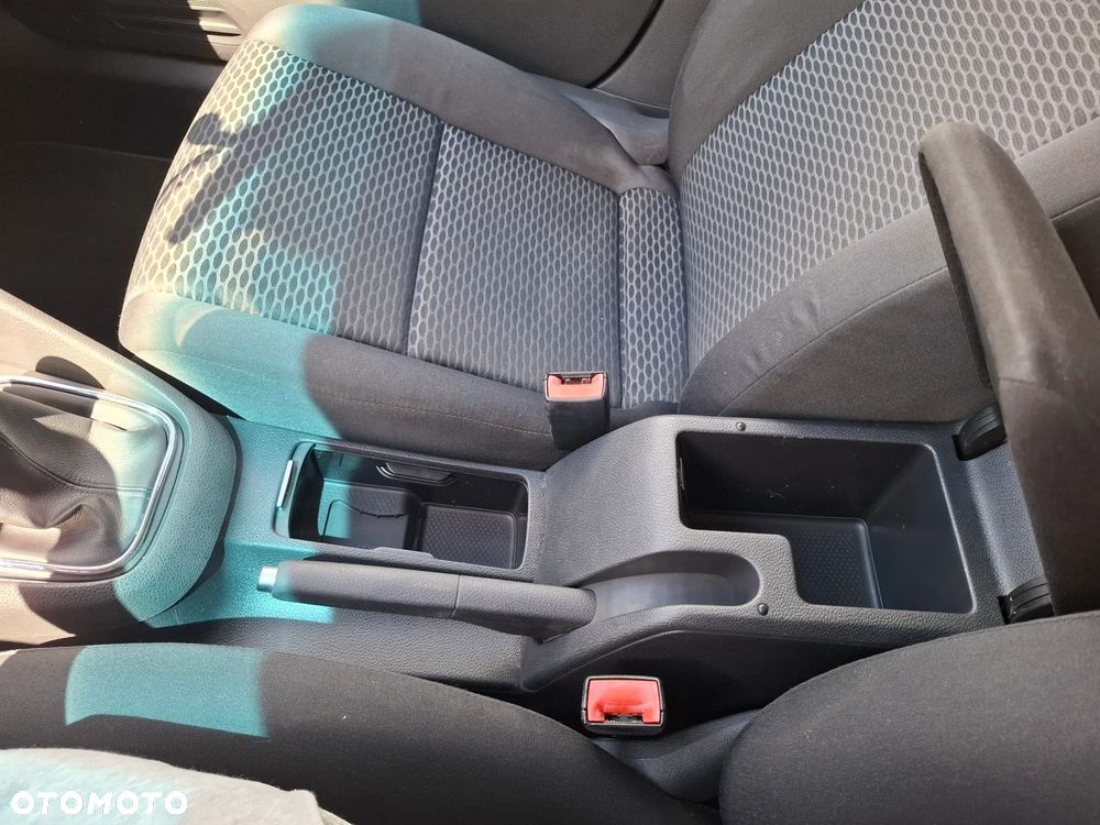 Volkswagen Golf 1.6 Trendline - 11