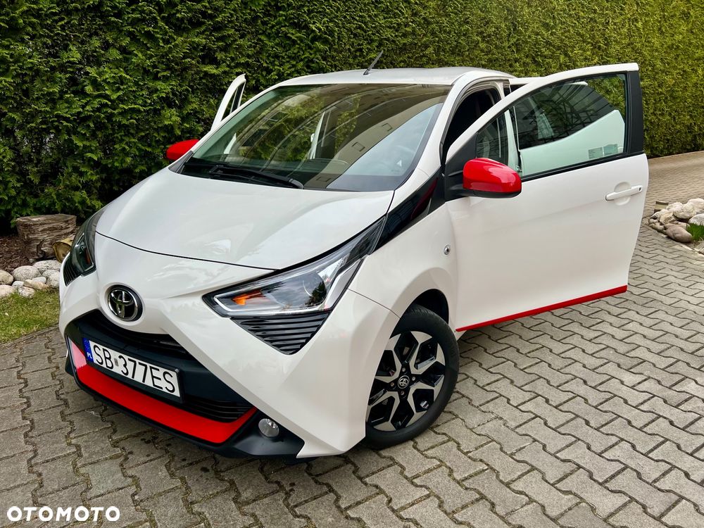 Toyota Aygo x.shift x-play connect - 3
