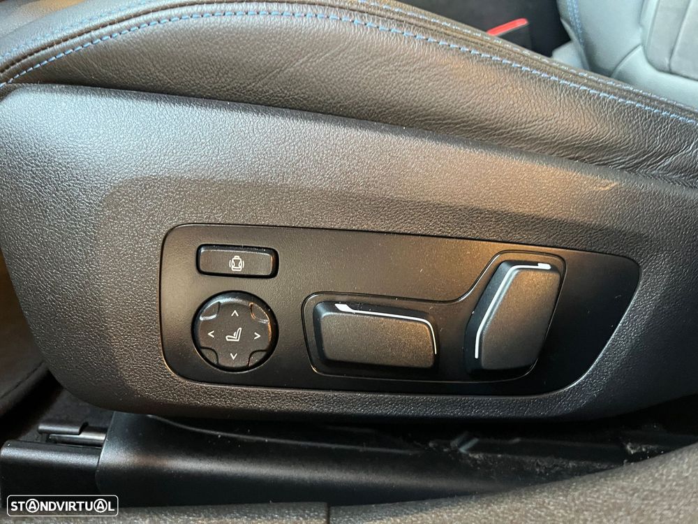 BMW 330 e Touring Pack M Auto - 19