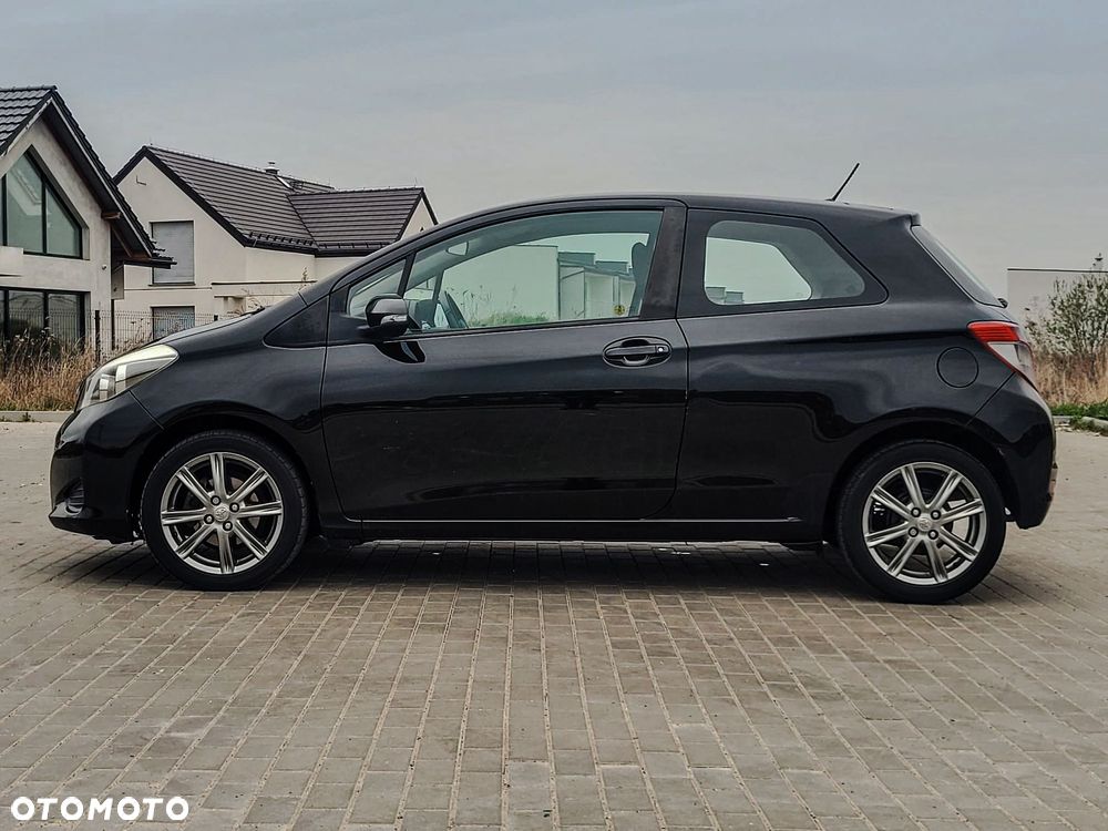 Toyota Yaris 1.33 Premium - 4