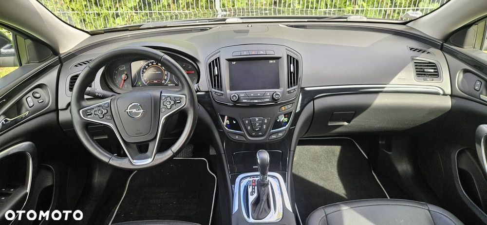 Opel Insignia - 12
