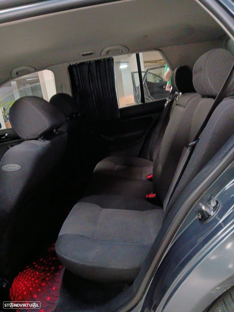 VW Golf 1.4i Confortline AC - 4