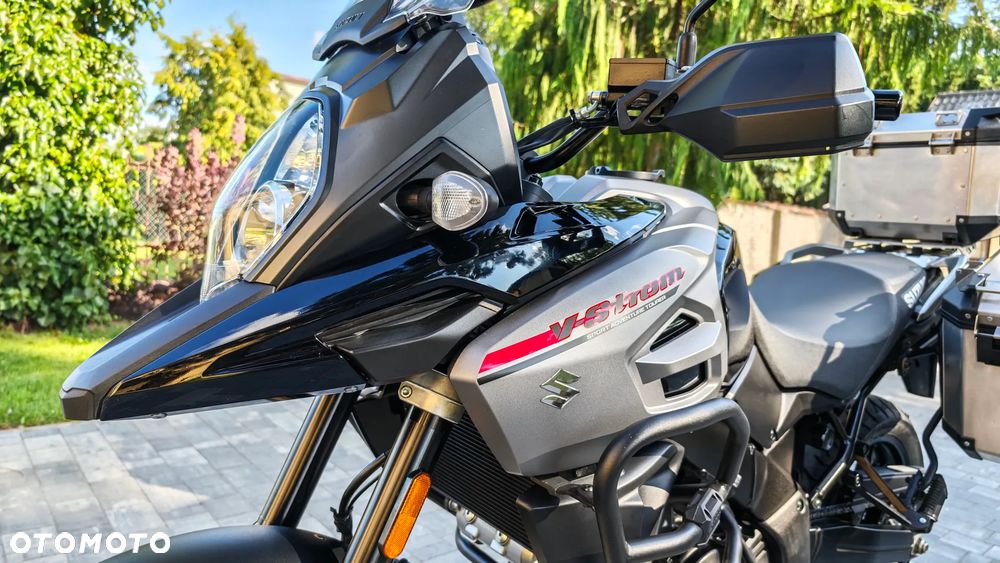 Suzuki V-STROM - 8