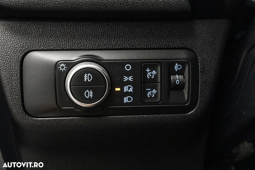Ford Kuga 1.5 EcoBlue A8 FWD Titanium - 25