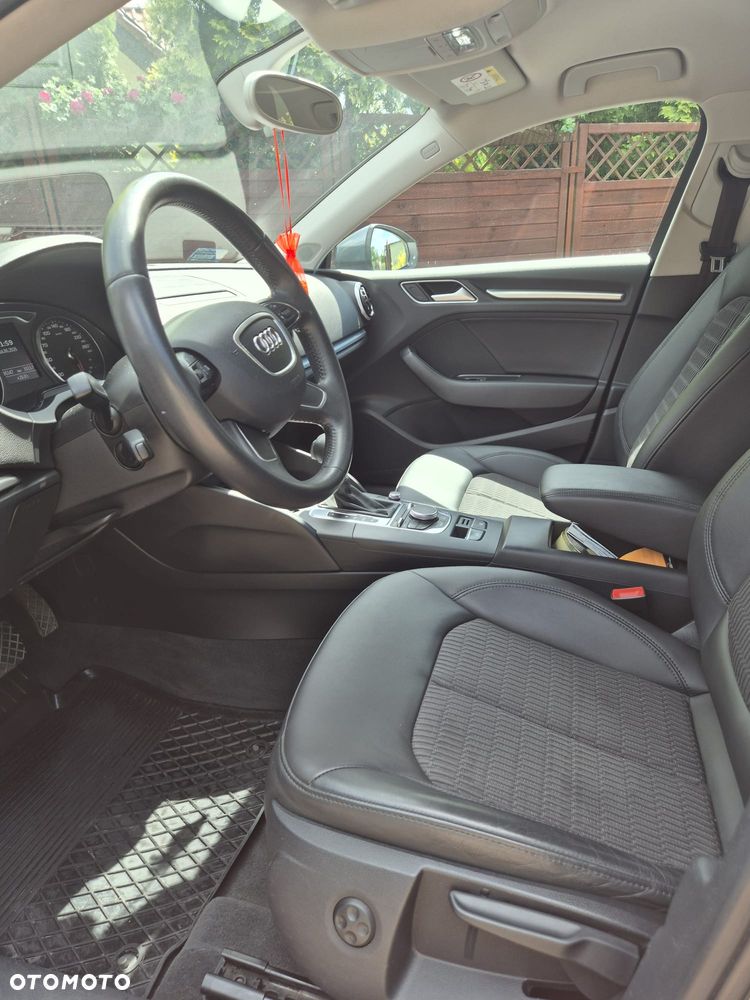 Audi A3 Limousine 1.4 TFSI CoD Ambiente S tronic - 20