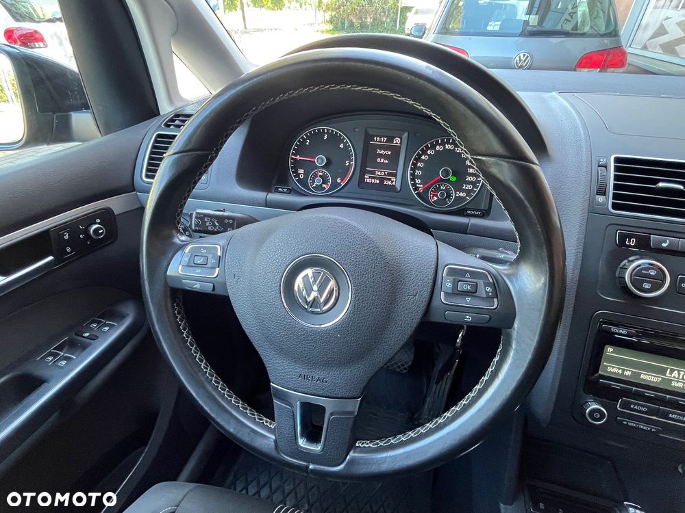 Volkswagen Touran 2.0 TDI DPF BlueMotion Technology DSG MATCH - 16