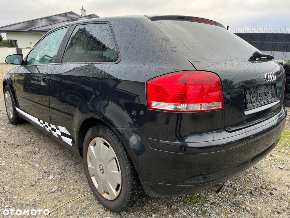 Audi A3 3-drzwiowe 1.6 Attraction - 4
