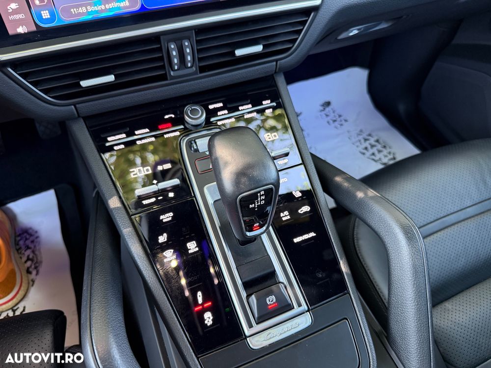Porsche Cayenne E-Hybrid Tiptronic S - 28