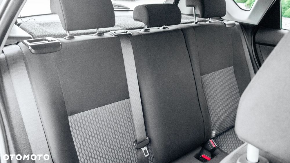 Toyota Auris 1.33 VVT-i Life+ - 26