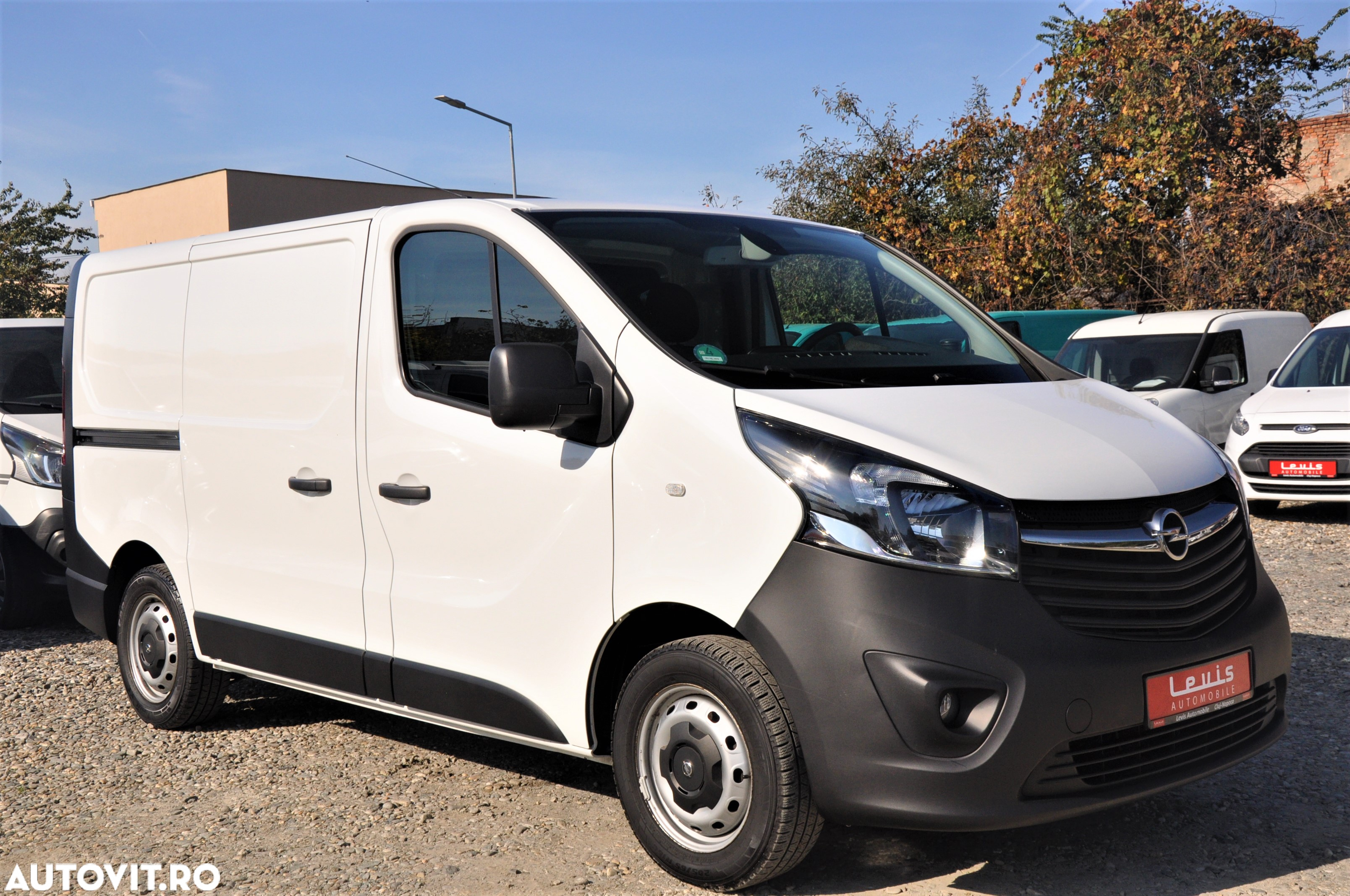 Opel Vivaro Furgon 3 Locuri - 3