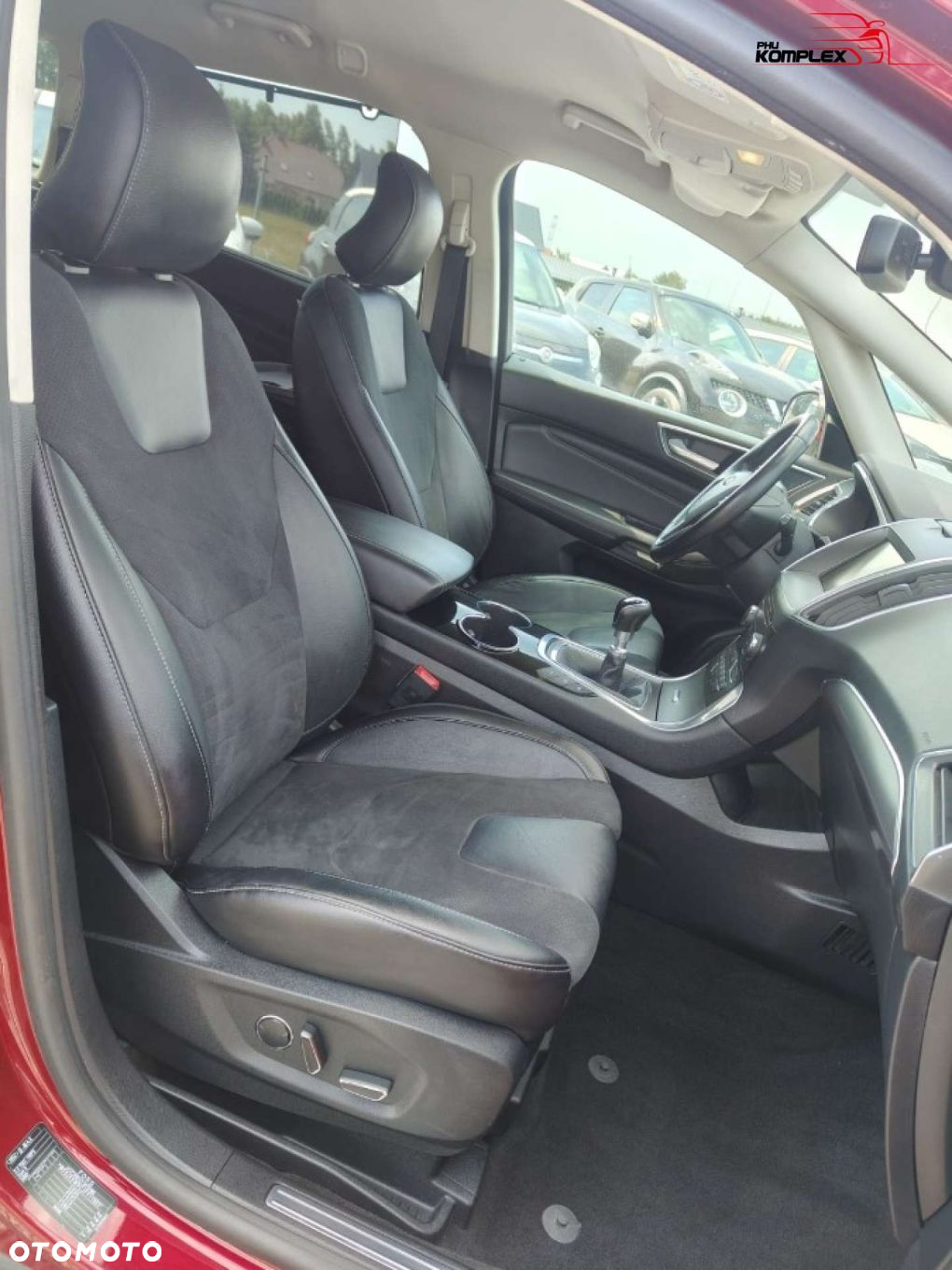 Ford S-Max - 13