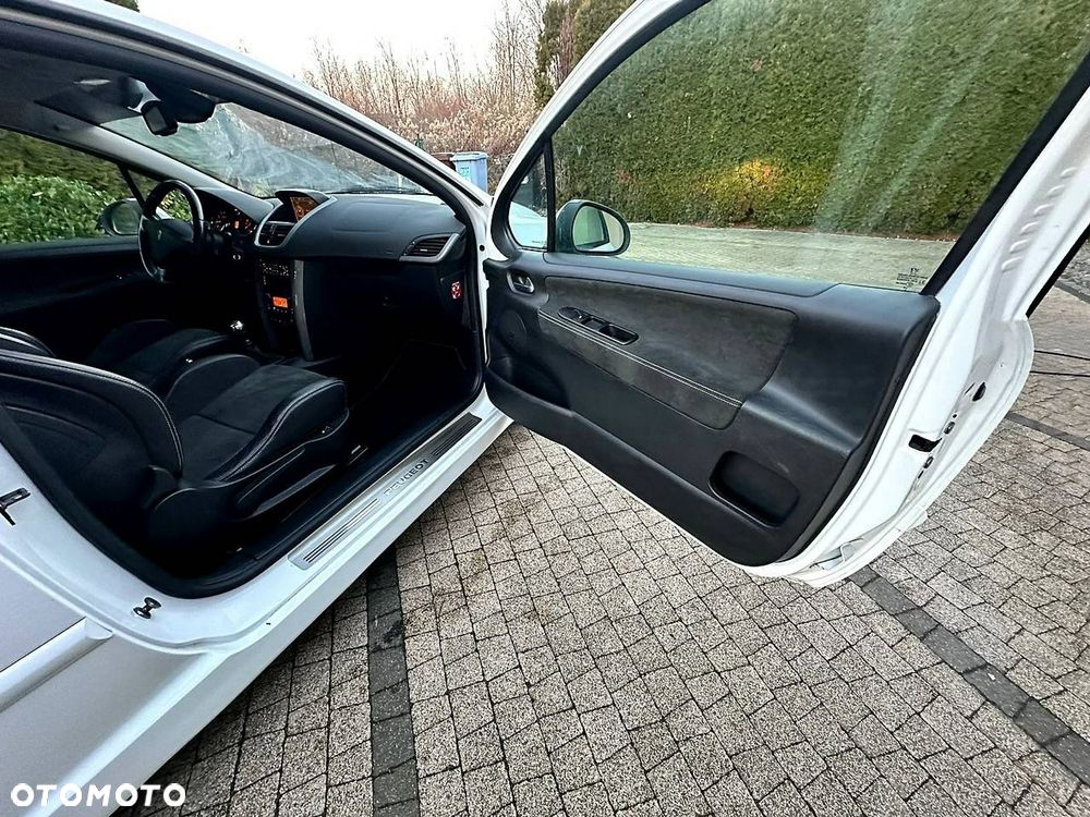 Peugeot 207 RC - 14