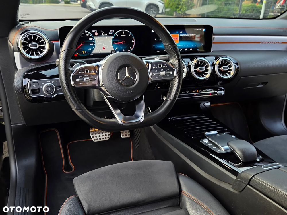 Mercedes-Benz CLA - 27
