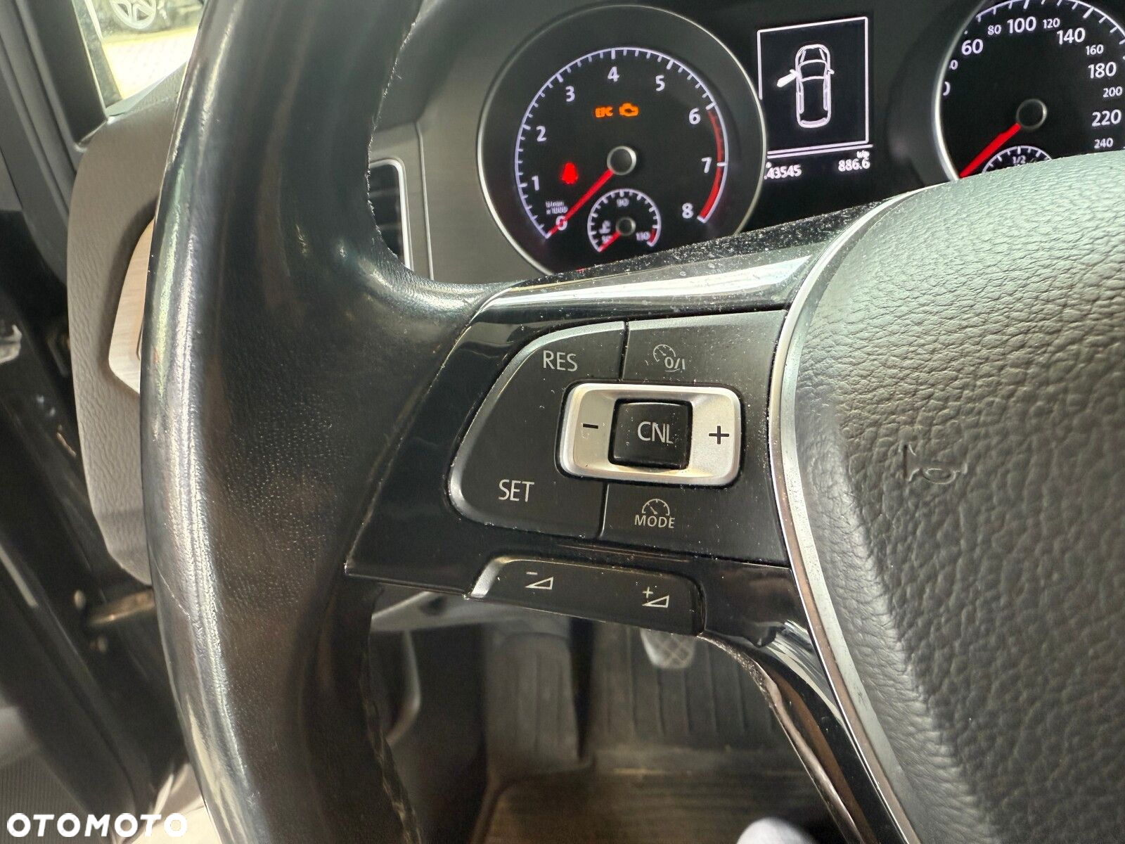 Volkswagen Golf Sportsvan - 31
