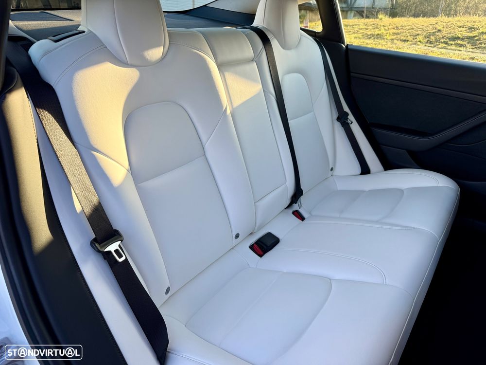 Tesla Model 3 Performance Dual Motor AWD - 26