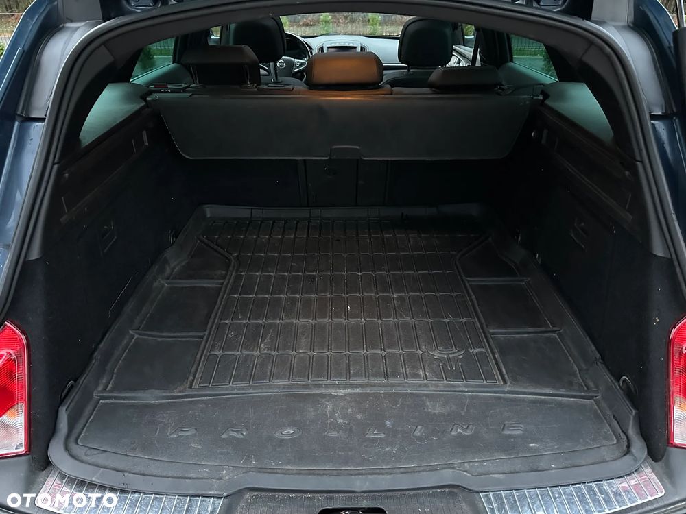 Opel Insignia - 25