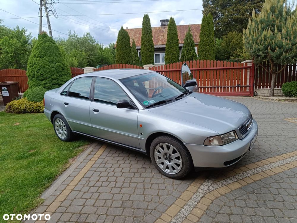 Audi A4 Limousine - 25