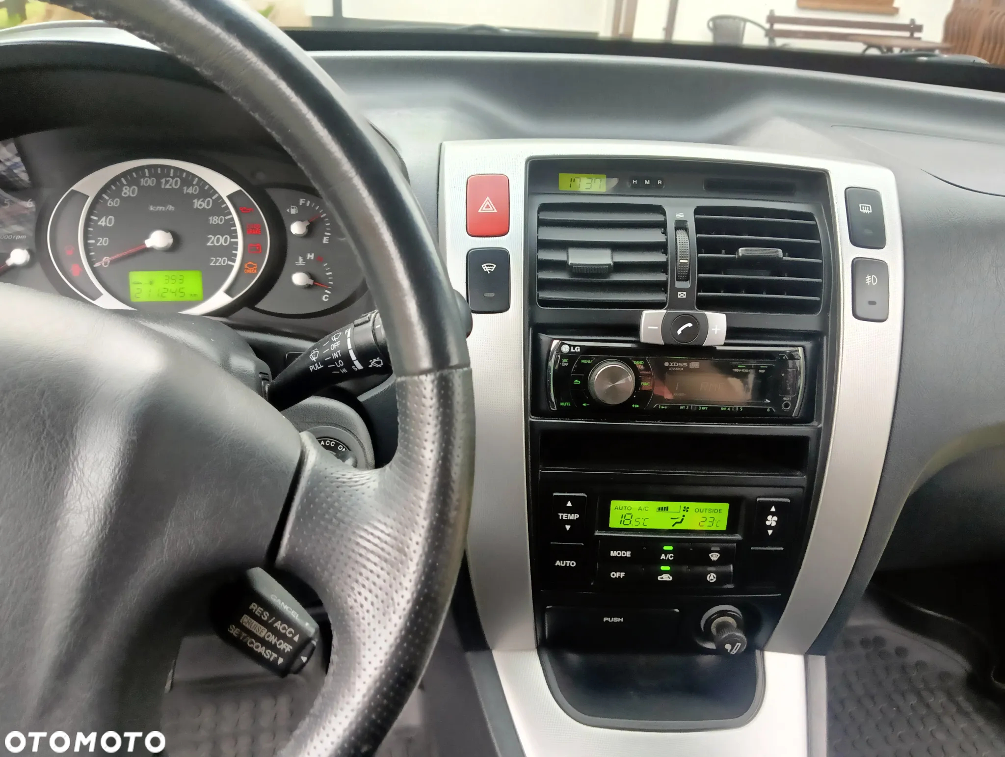 Hyundai Tucson 2.0 CRDi 4WD GLS - 28